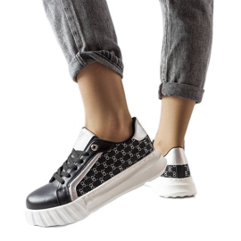 Černé tenisky na platformě od Giuseppe černý