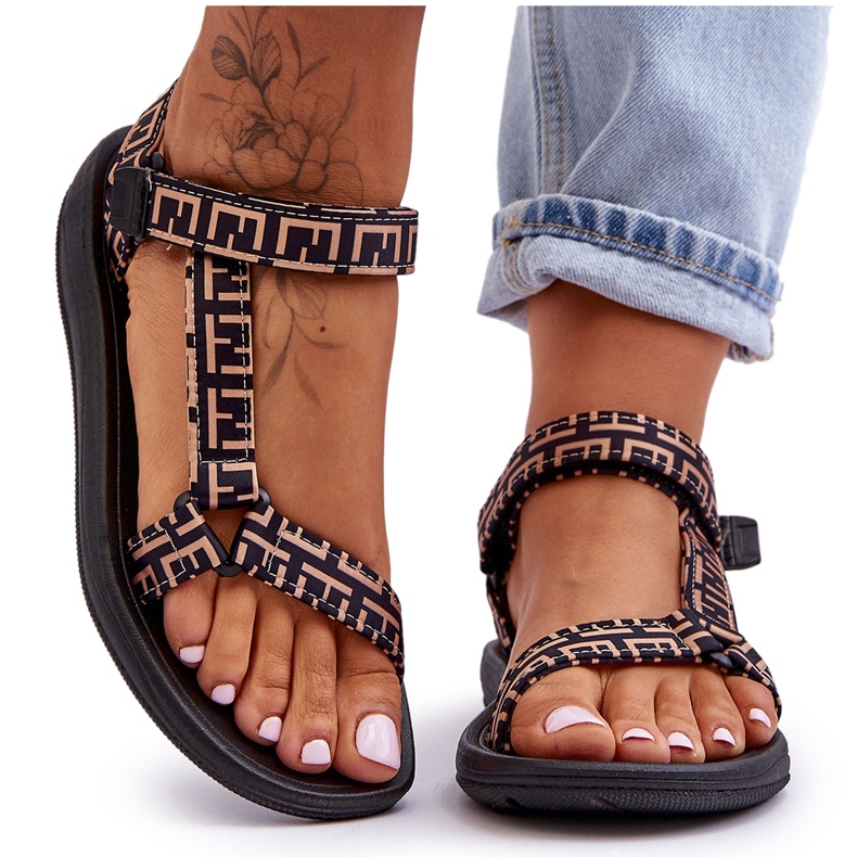 Dámské saténové sportovní sandály černá a béžová Victory