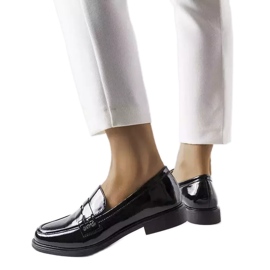 Černé lakované mokasíny od Gioia černý