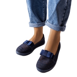 Námořnicky modré prolamované tenisky Zorda modrý Námořnicky modré prolamované tenisky Zorda modrý