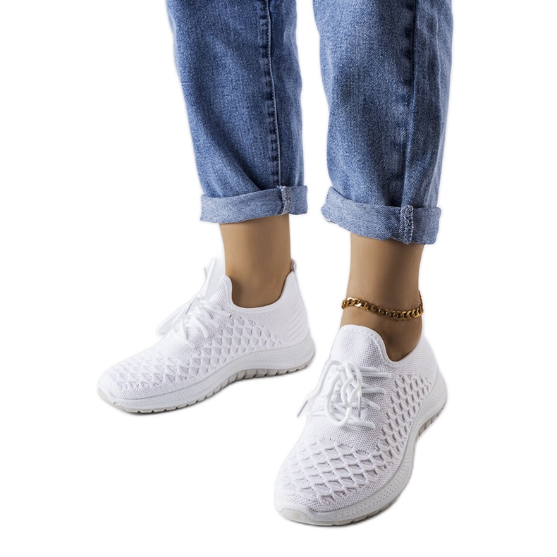 Bílé sportovní tenisky Dunes bílý Bílé sportovní tenisky Dunes bílý