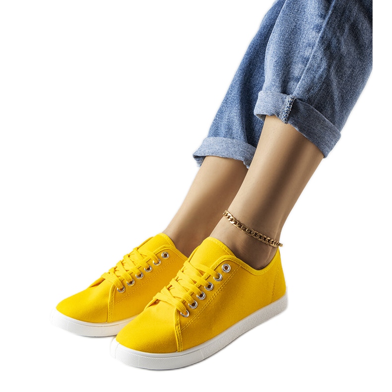 Žluté látkové tenisky značky Nampa žlutá