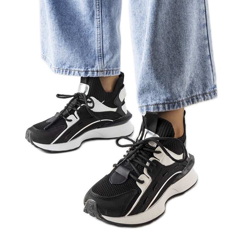 Inna Černobílé stylové tenisky od Begins černá