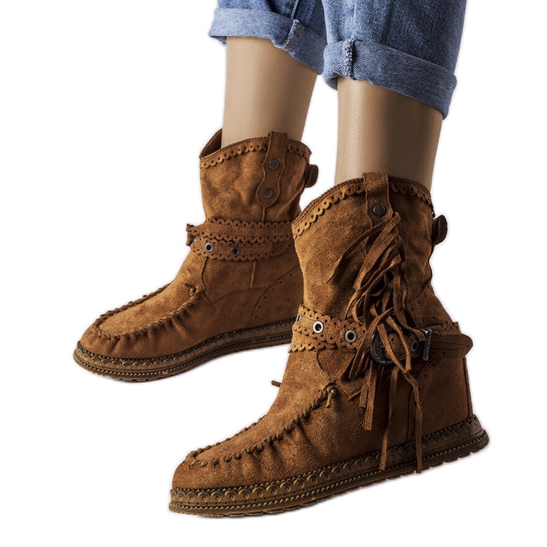 Inna Hnědé kozačky na klínku od Teodata hnědý Inna Hnědé kozačky na klínku od Teodata hnědý