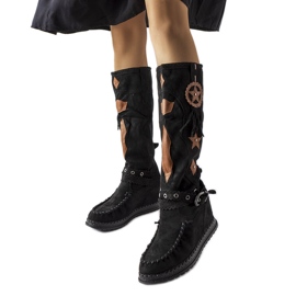 Inna Černé kozačky ve stylu boho od Putignano černá Inna Černé kozačky ve stylu boho od Putignano černá