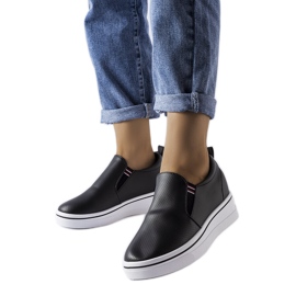 Inna Černé tenisky na klínku Dionisia černá Inna Černé tenisky na klínku Dionisia černá