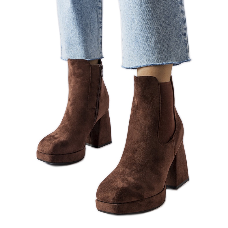 Provinční hnědé eko-semišové boty hnědý