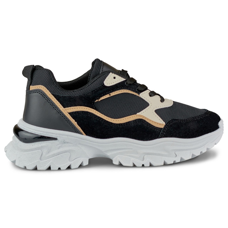 Černé dámské tenisky na bílé podrážce černá