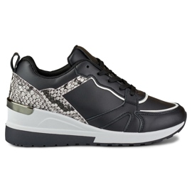 Dámské černé šněrovací boty na nízkém klínku černá