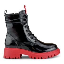 Lakované dámské černé pracovní boty s červenou podrážkou černá