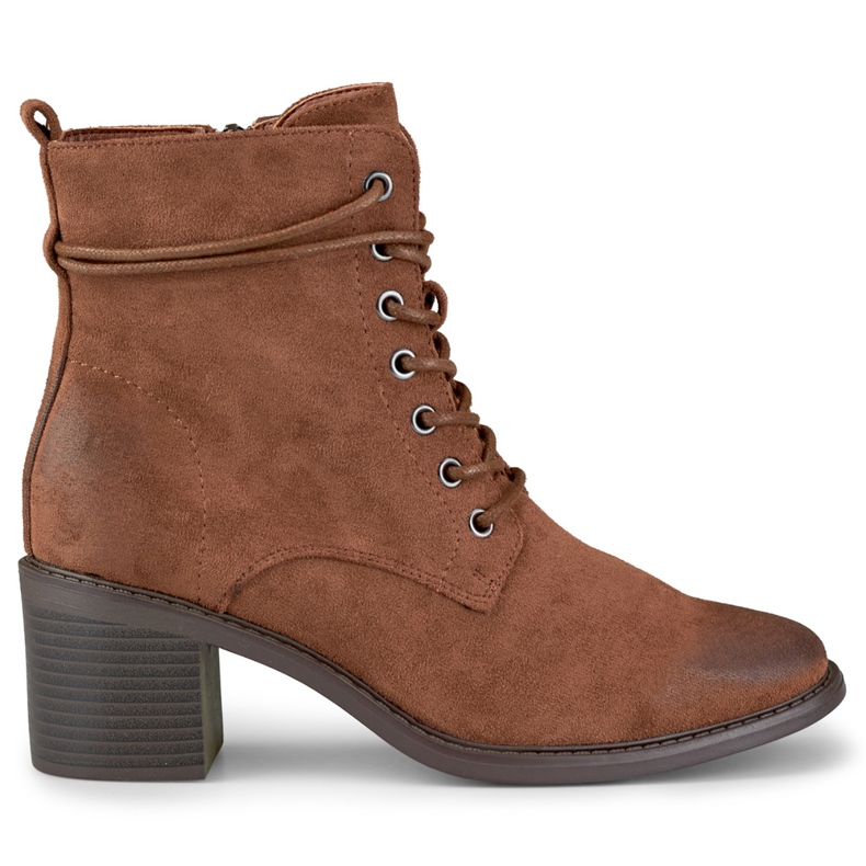 Hnědé šněrovací kozačky na nízkém podpatku hnědý