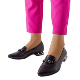 Černé balerínky s koženou stélkou od Lovato Lords černá