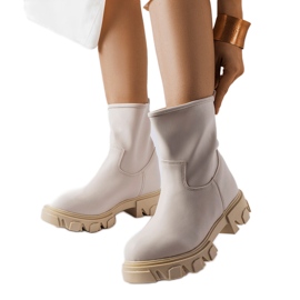 Inna Béžové pracovní nazouváky od Wuori béžový Inna Béžové pracovní nazouváky od Wuori béžový