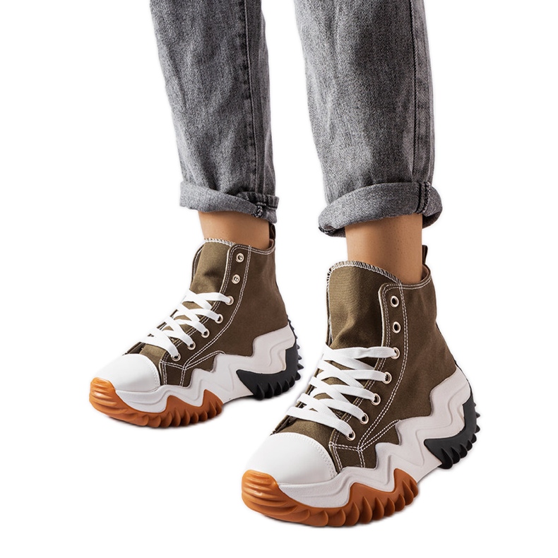 Zelené tenisky se silnou podrážkou od Toro zelená