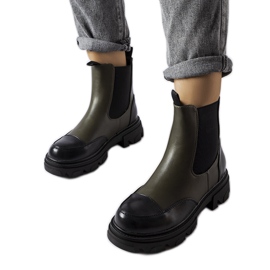 Inna Černozelené nazouváky od Albany zelený