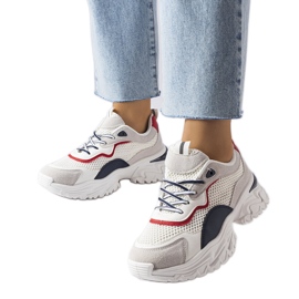 Inna Bílé tenisky s viditelným běhounem značky Rosita bílý Inna Bílé tenisky s viditelným běhounem značky Rosita bílý