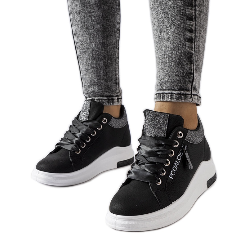 Inna Černé tenisky na klínku z Birminghamu černá