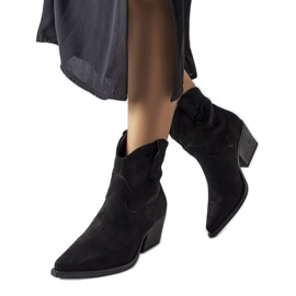 Černé kovbojské boty od Christi černá