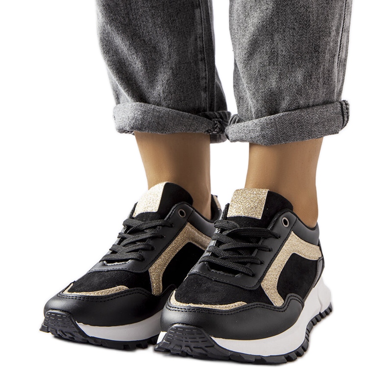 Inna Černé tenisky s třpytivým zdobením od Busso černá