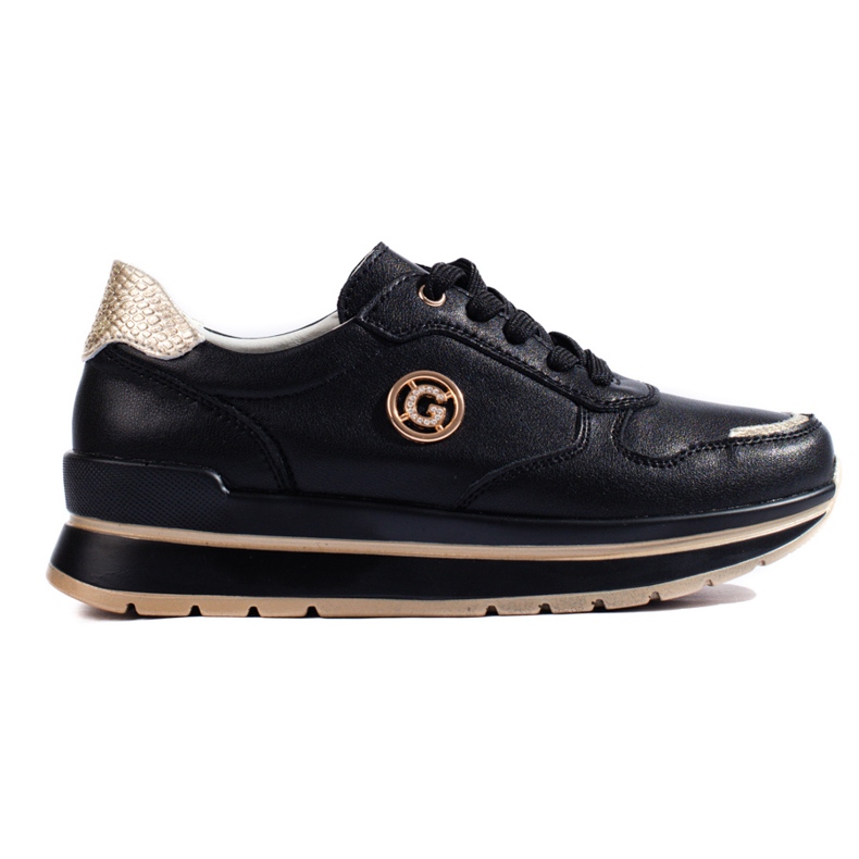 Černé kožené tenisky na platformě od Shelovet černá