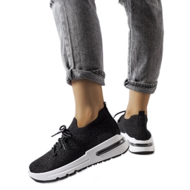 Inna Černé tenisky zdobené lesklou nití Randolph černá Inna Černé tenisky zdobené lesklou nití Randolph černá