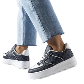 Inna Černé tenisky zdobené monogramem Sands černá Inna Černé tenisky zdobené monogramem Sands černá