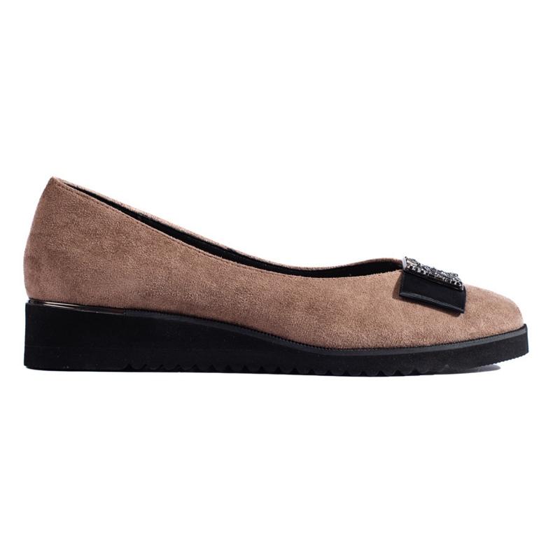 Tmavě béžové semišové lodičky na nízkém klínku od Shelovet béžový
