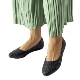 Černé balerínky s ražbou Natalino černý