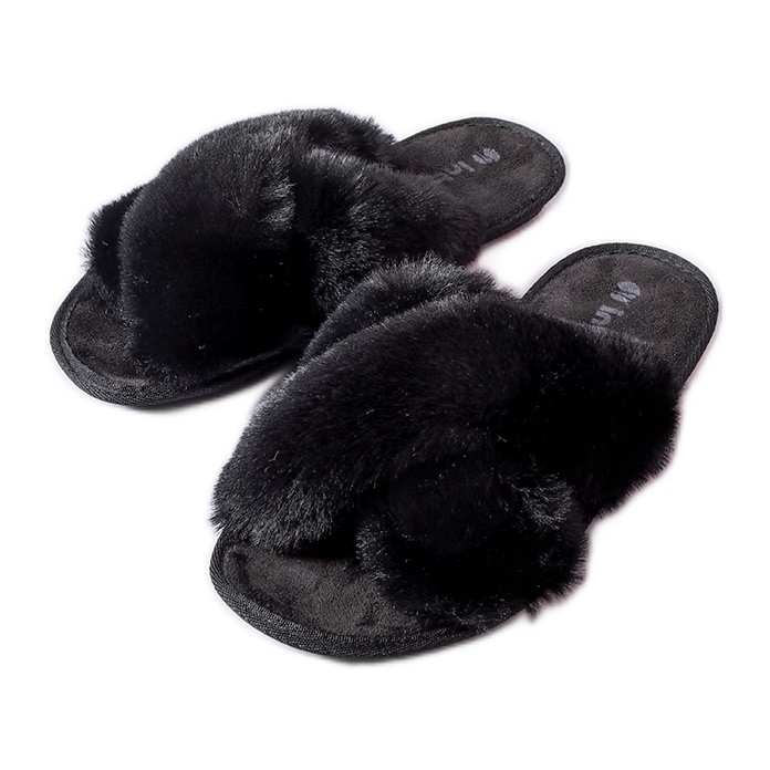 Inblu Černé pantofle s kožíškem Morano černá