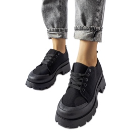 Černé boty s masivní podrážkou Pointe černý