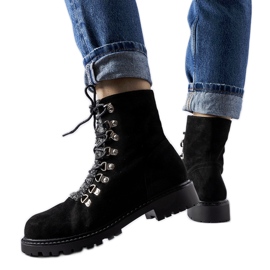 Černé kotníkové boty z ekologického semiše černá Černé kotníkové boty z ekologického semiše černá