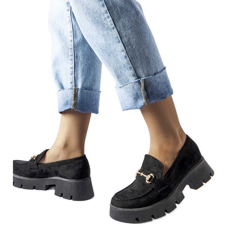 Černé mokasíny s přezkou a kamínky značky Gaiola černá