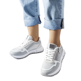 Šedé a stříbrné dámské tenisky značky Camuzzoni šedá