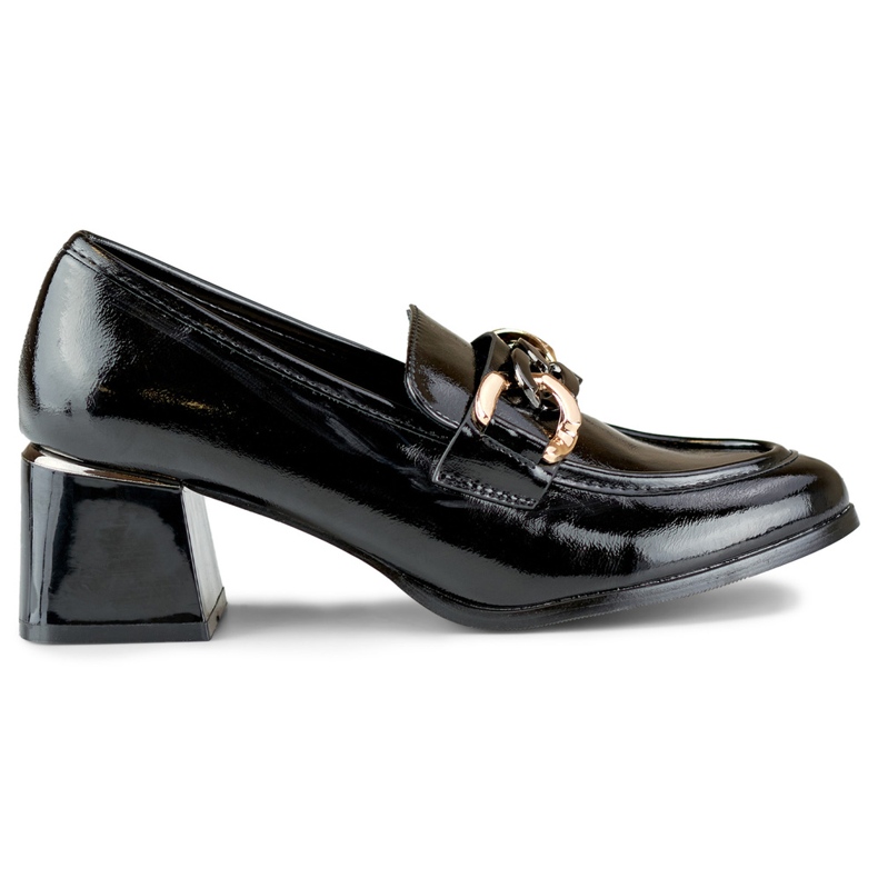 Dámské černé lakované boty na nízkém podpatku černá