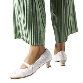 Bílé lodičky Sant'Antonio na nízkém podpatku bílý Bílé lodičky Sant'Antonio na nízkém podpatku bílý