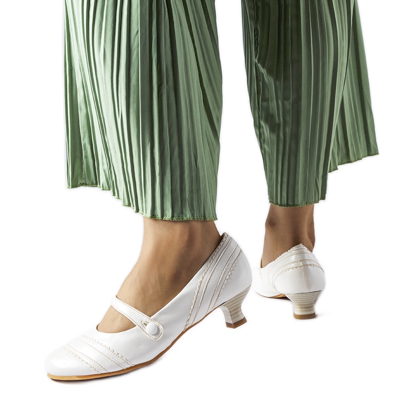 Bílé lodičky Sant'Antonio na nízkém podpatku bílý