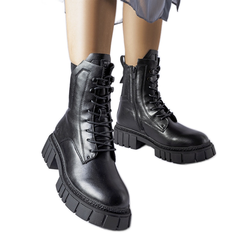 Černé izolované dělníky Big Star MM274581 černá