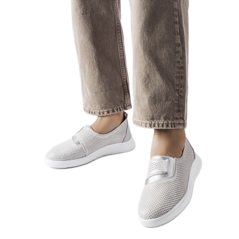 Stříbrné tenisky Ethel z perforované kůže stříbrný