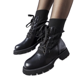 Černé prolamované tenisky značky Portico černá