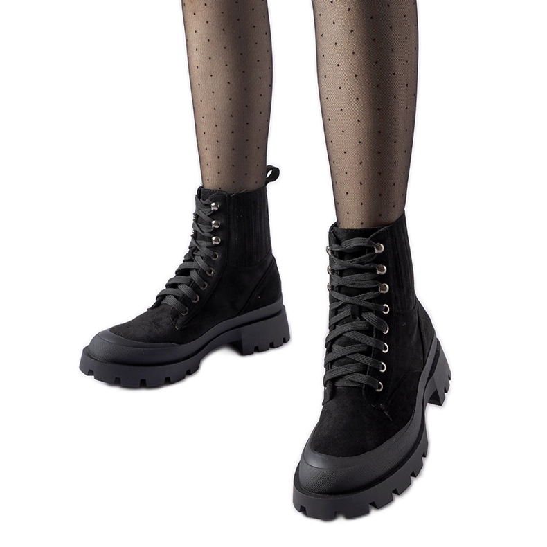 Černé kotníkové boty z ekologického semiše Orson černá