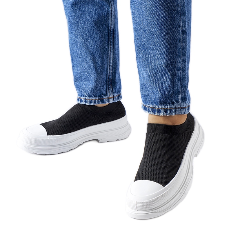 Černé nazouvací tenisky Baratili na platformě černá