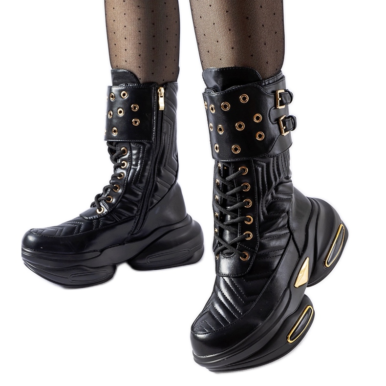 Černé kotníkové boty zdobené prošíváním Veronese černá