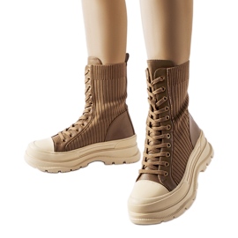 Hnědé ponožkové dělnice se silnou podrážkou od Vitto hnědý Hnědé ponožkové dělnice se silnou podrážkou od Vitto hnědý