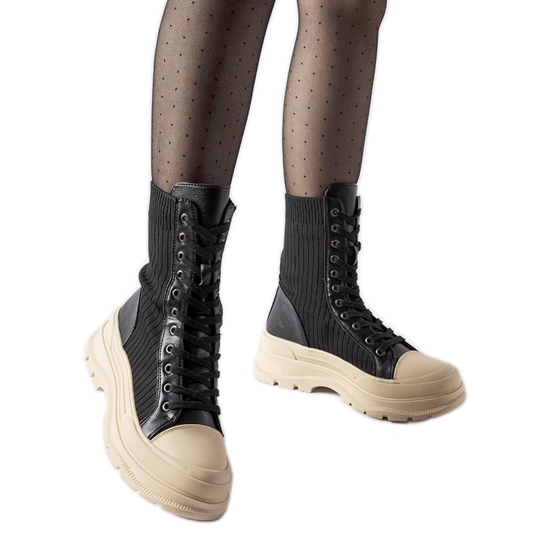 Černé ponožkové boty se světlou podrážkou Vitto černá Černé ponožkové boty se světlou podrážkou Vitto černá