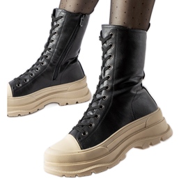 Černé zateplené boty se silnou podrážkou Giselda černá