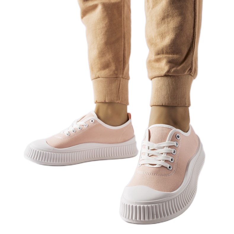 Růžové tenisky na platformě Collepepe růžový Růžové tenisky na platformě Collepepe růžový