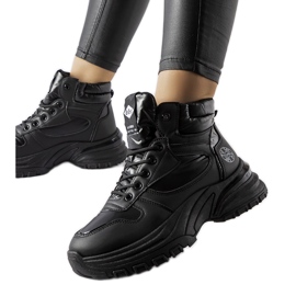 Černé boty Lee Cooper LCJ-23-44-1973L černá Černé boty Lee Cooper LCJ-23-44-1973L černá