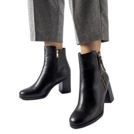 Černé zateplené klasické kotníkové boty Edilio černá Černé zateplené klasické kotníkové boty Edilio černá