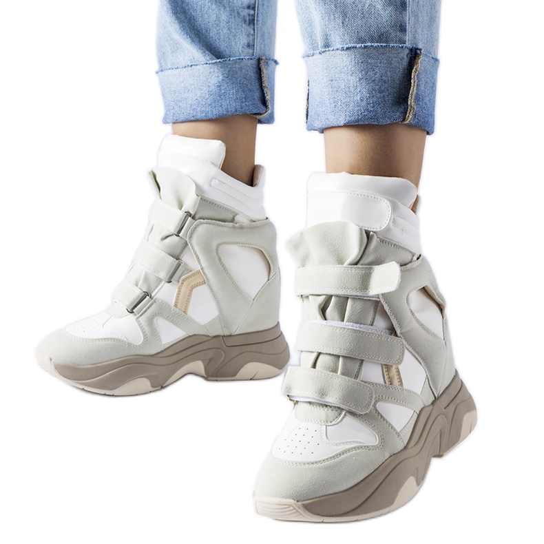 Bílé a mátové tenisky na klínku od Novarese bílý