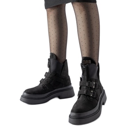 Černé kotníkové boty Glen na platformě černá